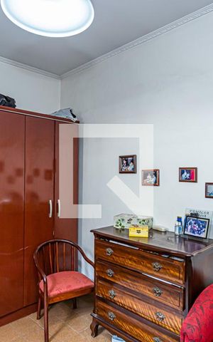 Casa à venda com 100m², 3 quartos e 2 vagas Casa à venda com 100m², 3 quartos e 2 vagasQuarto 2