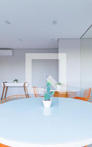 Apartamento à venda com 44m², 2 quartos e 1 vagaÁrea comum - Salão de festas