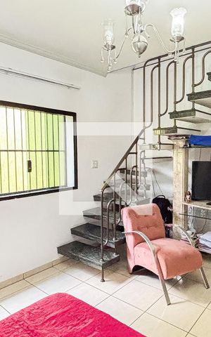 Casa à venda com 250m², 3 quartos e 2 vagas Casa à venda com 250m², 3 quartos e 2 vagasSala de Jantar