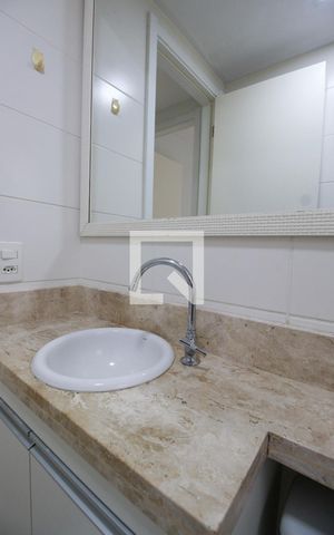 Apartamento à venda com 41m², 2 quartos e sem vagaBanheiro