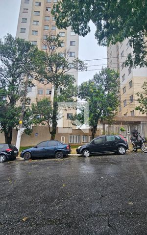 Apartamento à venda com 37m², 2 quartos e sem vaga Apartamento à venda com 37m², 2 quartos e sem vagaFachada