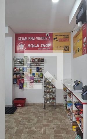 Apartamento à venda com 37m², 2 quartos e sem vaga Apartamento à venda com 37m², 2 quartos e sem vagaÁrea comum - Mercadinho
