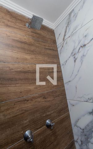 Apartamento à venda com 37m², 2 quartos e sem vaga Apartamento à venda com 37m², 2 quartos e sem vagaBanheiro