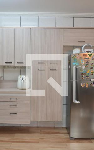Casa à venda com 215m², 4 quartos e 2 vagasCozinha