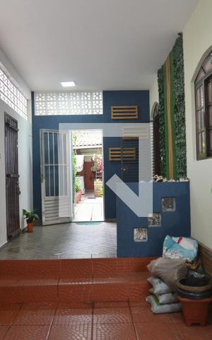 Casa à venda com 215m², 4 quartos e 2 vagasÁrea comum