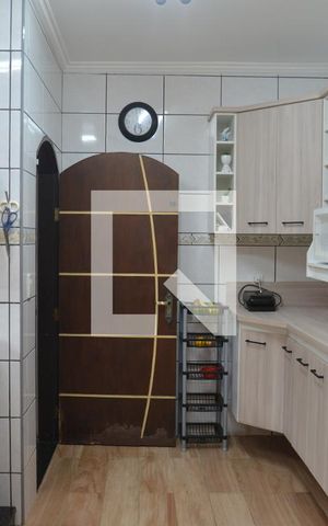 Casa à venda com 215m², 4 quartos e 2 vagasCozinha