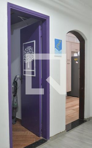 Casa à venda com 215m², 4 quartos e 2 vagasQuarto de Serviço