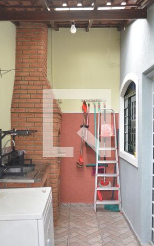 Casa à venda com 215m², 4 quartos e 2 vagasÁrea gourmet