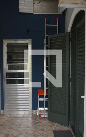 Casa à venda com 215m², 4 quartos e 2 vagasSacada