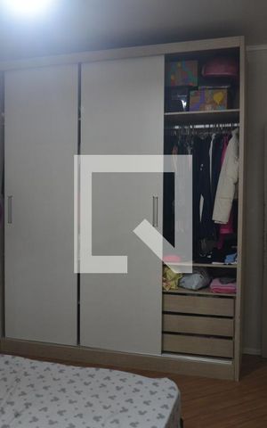Casa à venda com 215m², 4 quartos e 2 vagasQuarto 1