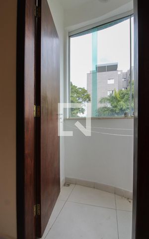 Apartamento à venda com 65m², 2 quartos e 1 vaga Apartamento à venda com 65m², 2 quartos e 1 vagaVaranda da Suíte