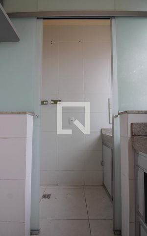 Apartamento à venda com 65m², 2 quartos e 1 vaga Apartamento à venda com 65m², 2 quartos e 1 vagaÁrea de Serviço