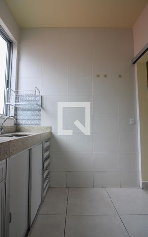 Apartamento à venda com 65m², 2 quartos e 1 vaga Apartamento à venda com 65m², 2 quartos e 1 vagaCozinha