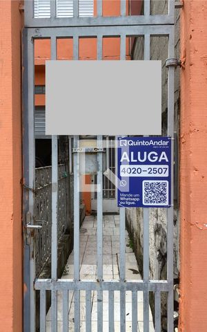 Casa à venda com 223m², 2 quartos e 2 vagas Casa à venda com 223m², 2 quartos e 2 vagasPlaca
