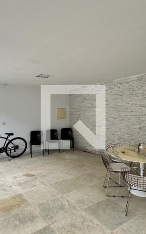 Casa de condomínio à venda com 500m², 4 quartos e 3 vagas Casa de condomínio à venda com 500m², 4 quartos e 3 vagasÁrea externa