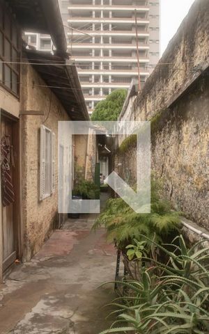 Casa à venda com 150m², 2 quartos e 2 vagasQuintal