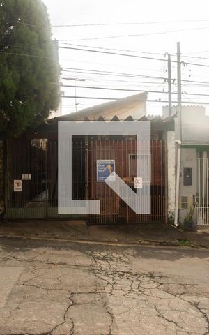 Casa à venda com 150m², 2 quartos e 2 vagasFachada