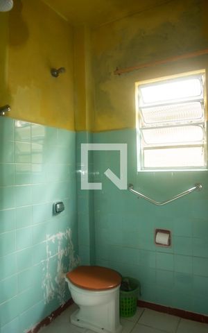 Casa à venda com 150m², 2 quartos e 2 vagasBanheiro