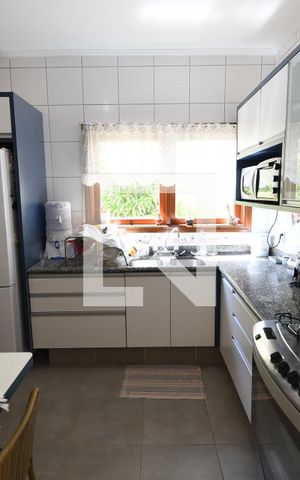 Casa de condomínio à venda com 500m², 3 quartos e 4 vagasCozinha