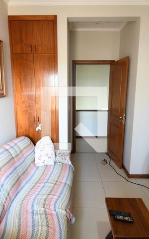 Casa de condomínio à venda com 500m², 3 quartos e 4 vagasQuarto 2 - Suíte