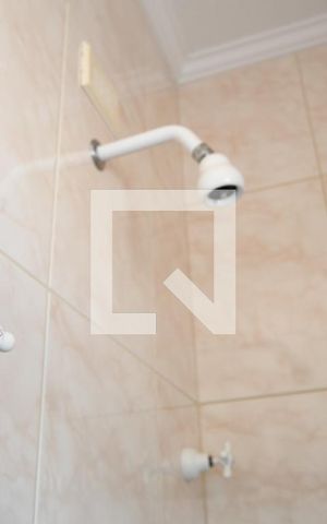 Casa de condomínio à venda com 500m², 3 quartos e 4 vagasBanheiro 2
