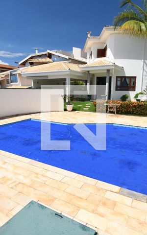 Casa de condomínio à venda com 500m², 3 quartos e 4 vagasPiscina