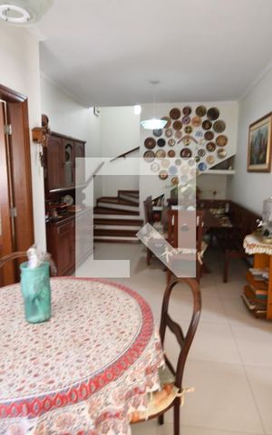 Casa de condomínio à venda com 500m², 3 quartos e 4 vagasSala de Jantar