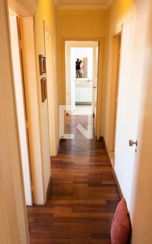 Apartamento à venda com 104m², 3 quartos e 2 vagas Apartamento à venda com 104m², 3 quartos e 2 vagasCorredor