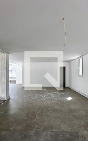 Casa à venda com 712m², 4 quartos e 4 vagas Casa à venda com 712m², 4 quartos e 4 vagasCozinha