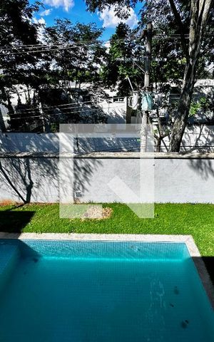 Casa à venda com 712m², 4 quartos e 4 vagas Casa à venda com 712m², 4 quartos e 4 vagasVista Suíte 2