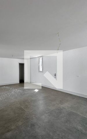 Casa à venda com 712m², 4 quartos e 4 vagas Casa à venda com 712m², 4 quartos e 4 vagasCozinha
