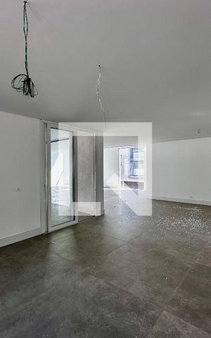 Casa à venda com 712m², 4 quartos e 4 vagas Casa à venda com 712m², 4 quartos e 4 vagasCozinha