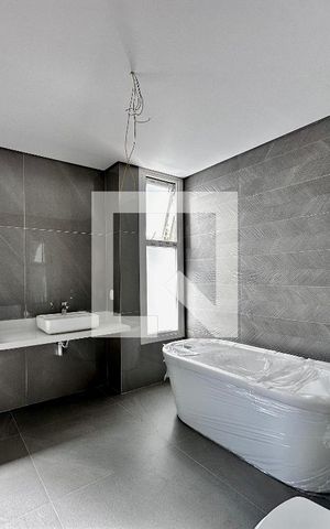 Casa à venda com 712m², 4 quartos e 4 vagas Casa à venda com 712m², 4 quartos e 4 vagasBanheiro Suíte 4