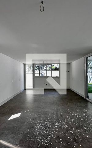 Casa à venda com 712m², 4 quartos e 4 vagas Casa à venda com 712m², 4 quartos e 4 vagasCozinha