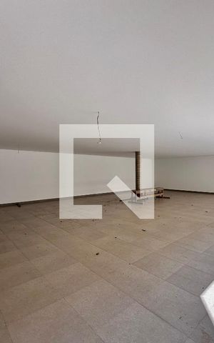 Casa à venda com 712m², 4 quartos e 4 vagas Casa à venda com 712m², 4 quartos e 4 vagasGaragem