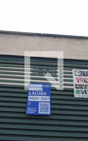 Casa à venda com 240m², 3 quartos e 3 vagasPlaquinha