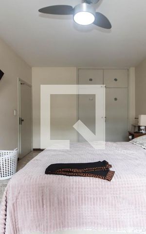 Casa à venda com 240m², 3 quartos e 3 vagas Casa à venda com 240m², 3 quartos e 3 vagasQuarto 1