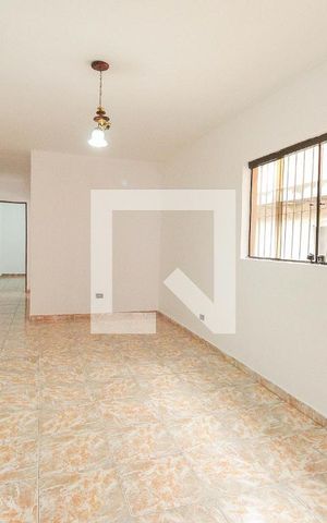 Casa à venda com 180m², 4 quartos e 2 vagasSala