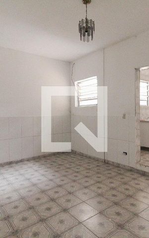 Casa à venda com 180m², 4 quartos e 2 vagasQuarto Edícula
