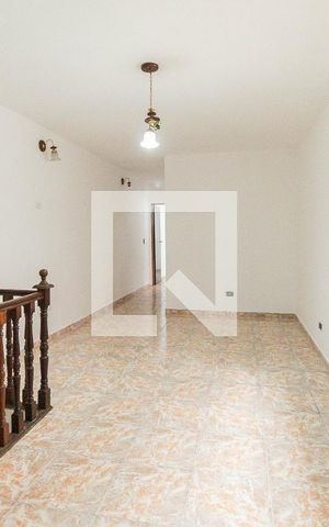 Casa à venda com 180m², 4 quartos e 2 vagasSala
