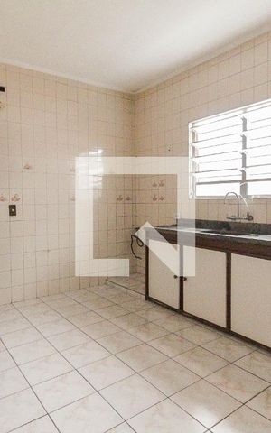 Casa à venda com 180m², 4 quartos e 2 vagasCozinha