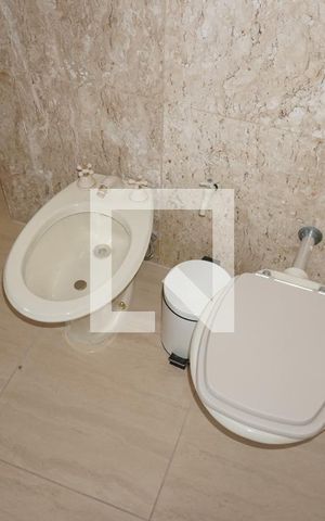 Apartamento à venda com 578m², 5 quartos e 2 vagasBanheiro do Quarto 2