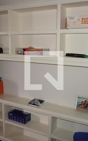 Apartamento à venda com 578m², 5 quartos e 2 vagasCorredor dos Quartos - Escritório