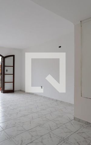 Casa à venda com 320m², 3 quartos e 1 vaga Casa à venda com 320m², 3 quartos e 1 vagaSuíte 1