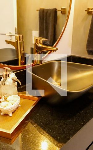 Apartamento à venda com 62m², 2 quartos e 1 vaga Apartamento à venda com 62m², 2 quartos e 1 vagaBanheiro