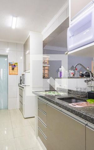 Casa à venda com 238m², 3 quartos e 2 vagas Casa à venda com 238m², 3 quartos e 2 vagasCozinha