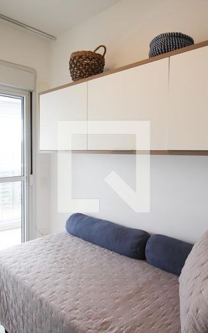 Apartamento à venda com 80m², 2 quartos e 2 vagas Apartamento à venda com 80m², 2 quartos e 2 vagasQuarto