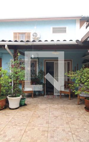 Casa à venda com 200m², 3 quartos e 3 vagasÁrea Externa