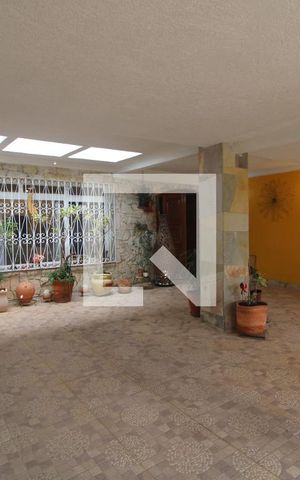 Casa à venda com 200m², 3 quartos e 3 vagasÁrea Externa