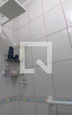 Casa à venda com 200m², 3 quartos e 3 vagasBanheiro do Quarto 1